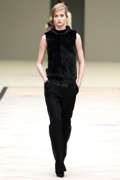 Look 23